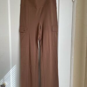 Athleta Women's Brown High-Waisted Cargo Pants